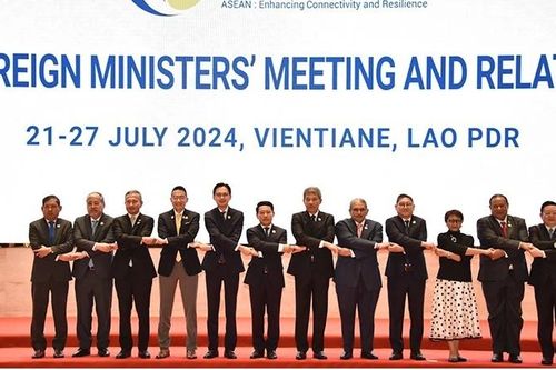 ASEAN vững vàng trong thế giới đầy biến động