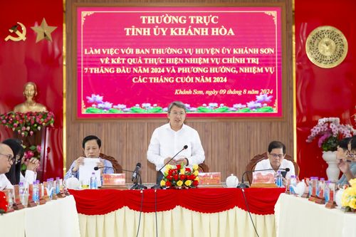 Thường trực Tỉnh ủy làm việc với Ban Thường vụ Huyện ủy Khánh Sơn: Đồng ý bổ sung kinh phí xây dựng cầu Lò Gạch