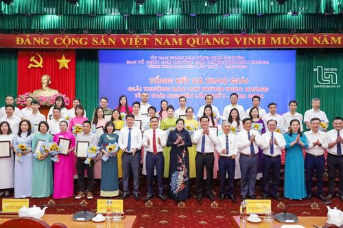 Có một giải báo chí mang tên cụ Huỳnh