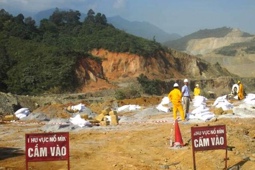 Bộ Công Thương đề xuất danh mục vật liệu nổ công nghiệp được phép sản xuất, kinh doanh