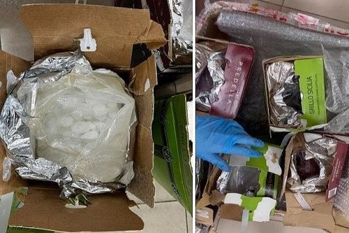 Phát hiện gần 100 kg ma túy ngụy trang trong bịch rượu vang