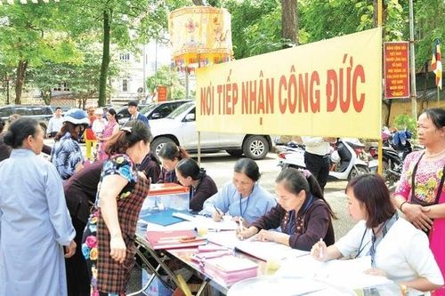 Thủ tướng yêu cầu tăng cường công tác quản lý tiền công đức