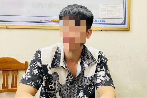 Bắt quả tang đối tượng vận chuyển gần 1.000 viên ma túy tại Quảng Bình