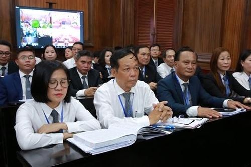 Giám đốc trung tâm chỉ biết 'đưa bao nhiêu nhận bấy nhiêu'