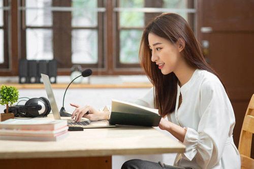 Tôi cần làm nhiều để kiếm tiền chứ không phải giảm giờ làm để kiếm chồng