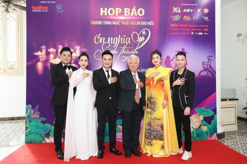 Hồ Quỳnh Hương, Lưu Hương Giang cùng báo hiếu cha mẹ bằng tiếng hát trong mùa Vu lan