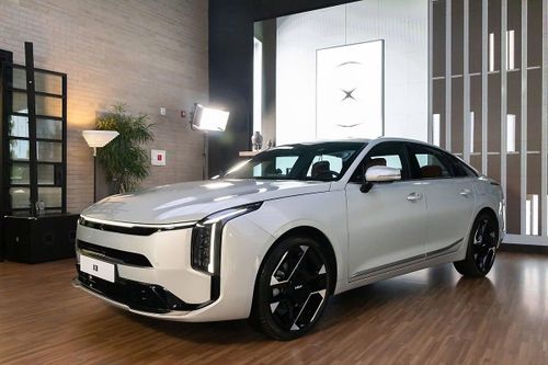 Kia K8 2025 ra mắt - lột xác thiết kế, giữ nguyên động cơ
