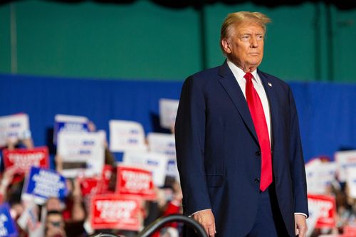 Công ty của ông Trump tiếp tục thua lỗ