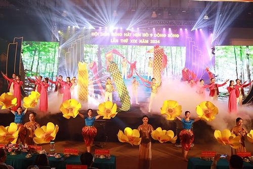 Bế mạc và trao giải hội diễn 'Tiếng hát hẹn hò 9 dòng sông' tại tỉnh Trà Vinh