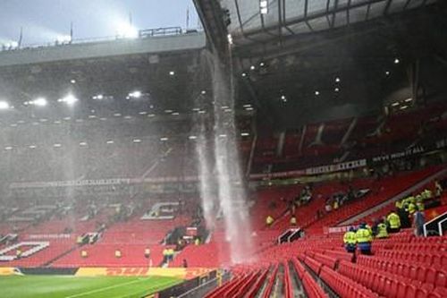 Old Trafford sẽ được đập đi xây mới?