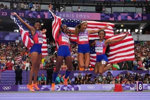 Loạt khoảnh khắc ấn tượng mừng Huy chương Vàng tại Olympic Paris 2024