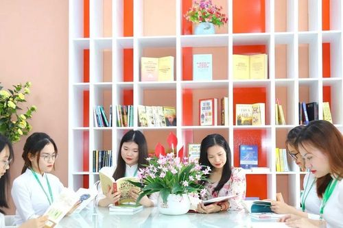 Một cơ sở giáo dục đại học có gần 70 câu lạc bộ sinh viên
