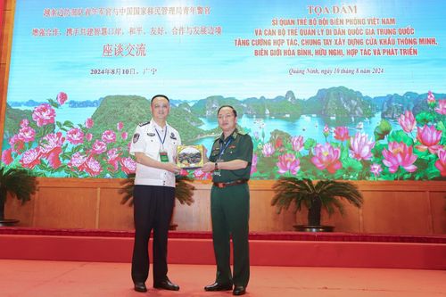 Tăng cường hợp tác, chung tay xây dựng cửa khẩu thông minh, biên giới hòa bình, hữu nghị, hợp tác và phát triển
