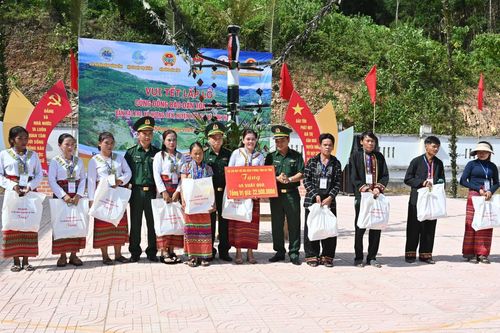 Chung vui Tết Lấp lỗ cùng bà con dân tộc Chứt