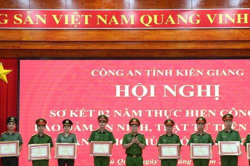 Thứ trưởng Bộ Công an yêu cầu tiếp tục phát huy khí thế tấn công tội phạm tại Phú Quốc
