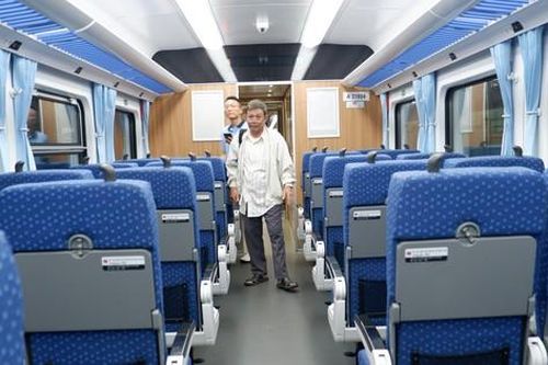 Bên trong tàu tuyến Sài Gòn – Nha Trang, tiêu chuẩn máy bay vừa được khai thác