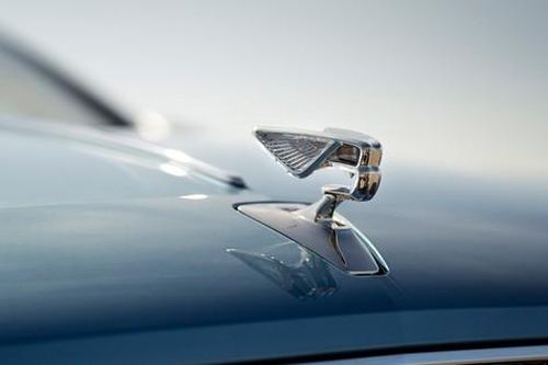 Xe siêu sang Bentley có thể sở hữu logo biết bay
