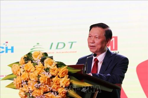 Chia sẻ kinh nghiệm về bệnh án điện tử và thanh toán không dùng tiền mặt