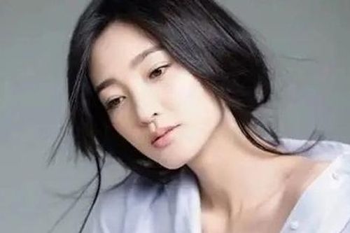 Vương Lệ Khôn: Tìm cách ly hôn khi chồng vướng vòng lao lý