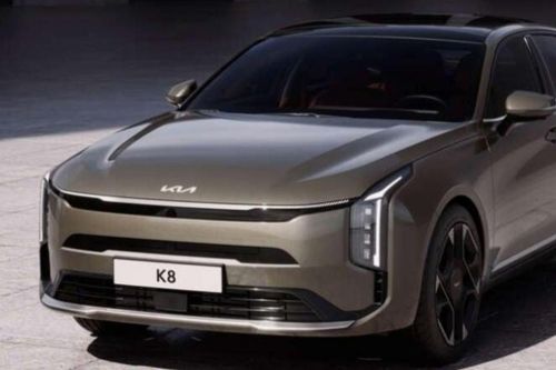 Vén màn Kia K8 2025: 3 tùy chọn động cơ, giá khởi điểm quy đổi từ 688 triệu đồng