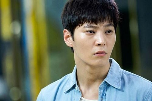 Về đón vợ sau khi ở cữ, tôi bất ngờ bị mẹ vợ chặn cửa, không cho vào nhà