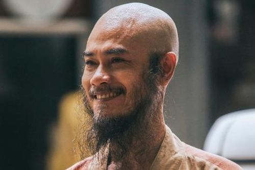 Tiến sĩ y tế công cộng vẽ 104 bức tranh 'Rung động từ hư vô'