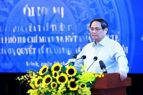 Thủ tướng mong muốn TP. Hồ Chí Minh giữ vững vai trò đầu tàu kinh tế