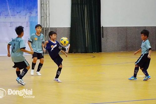U.11 Long Thành - U.11 Vĩnh Cửu: Ngôi sao nhí Gia Khiêm tiếp tục tỏa sáng
