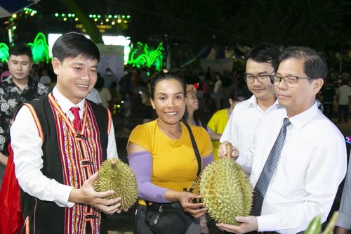 Khai mạc Lễ hội trái cây Khánh Sơn lần thứ III năm 2024
