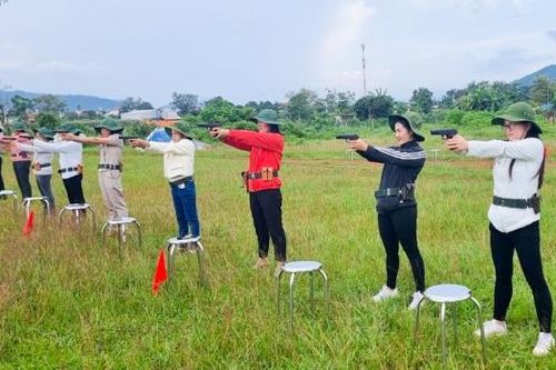 Hơn 180 cán bộ thuộc đối tượng 3 được bồi dưỡng kiến thức quốc phòng và an ninh