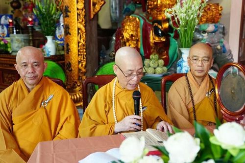 Hà Nội: Hòa thượng Thích Bảo Nghiêm truyền giới Bồ-tát đến 85 Tăng Ni trường hạ chùa Bồ Đề