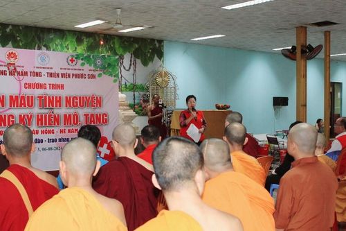 Đồng Nai: Hành giả an cư và Phật tử thiền viện Phước Sơn hiến máu nhân đạo nhân mùa Vu lan