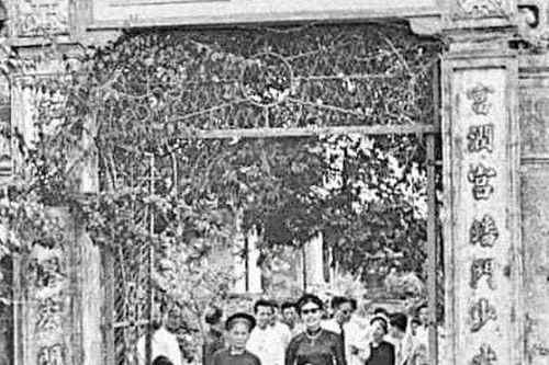 Hà Nội: Lùi di dời tài sản, đồ thờ cúng khỏi khu vực khuôn viên trạm y tế