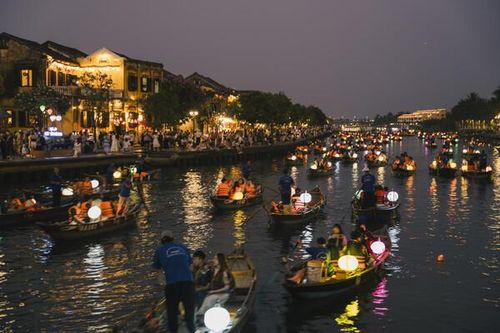 Hội An: Tìm hướng đi đúng để kinh tế đêm thực sự bừng sáng