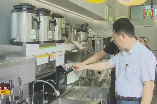 Kiểm soát chất lượng trà sữa khu vực xung quanh trường học