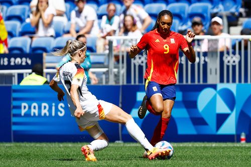 Tiền đạo gây thất vọng, bóng đá nữ Tây Ban Nha trắng tay rời Olympic