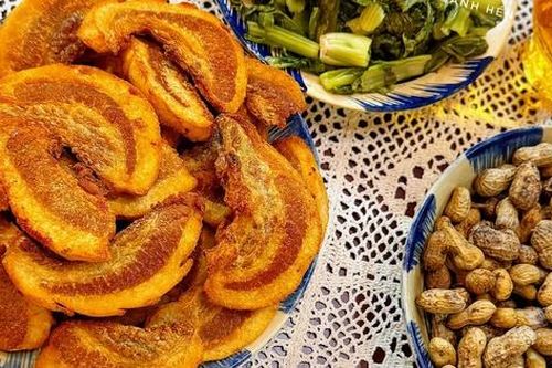 Hóa ra đây chính là bí 'kíp' làm nên món nhậu tóp mỡ Triều Khúc nổi tiếng rầm rộ