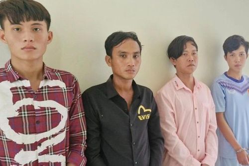 Tạm giữ nhóm đi ô tô bắt cóc người đòi tiền chuộc