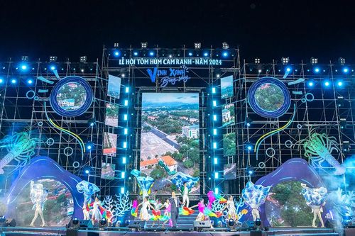 Hơn 30.000 lượt khách tham dự Lễ hội Tôm hùm Cam Ranh - năm 2024