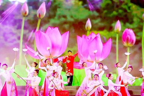Phát triển văn hóa nghệ thuật TPHCM: Hoàn thiện cơ chế, khắc phục hạn chế
