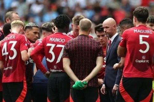 'Mất' Siêu cúp Anh, Man United đón thêm tin kém vui