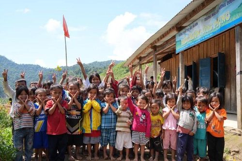 Chờ đón những bước chân vui đến trường