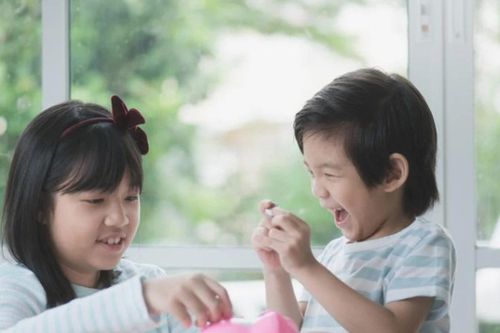 Tầm quan trọng khi dạy trẻ thói quen tiết kiệm tiền