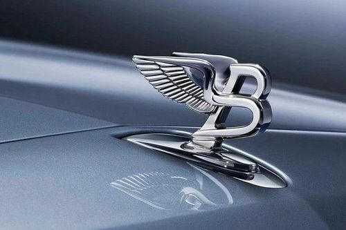 Bentley có thể làm logo bay lên trời như fly cam