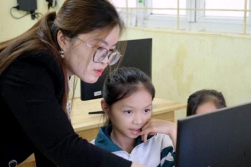 Tuyên Quang: Cùng viết nên ước mơ của những học sinh 'trường làng' vượt khó