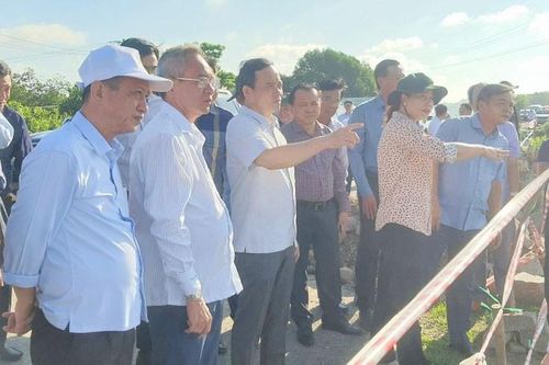 Phó Thủ tướng Trần Lưu Quang: Việc di dời người dân ở vùng sạt lở là cấp thiết