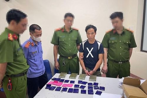 Sơn La: Bắt đối tượng mua bán trái phép 4 bánh heroin