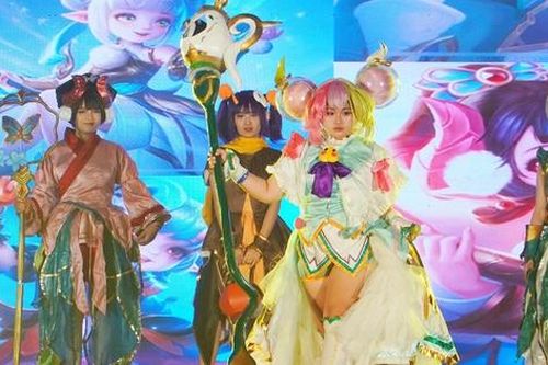 Ngắm nhìn bạn trẻ trong lễ hội cosplay lớn nhất miền Trung