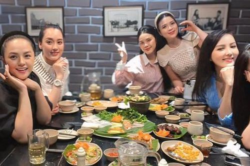 Dàn thí sinh Hoa hậu Việt Nam 2008 hội ngộ sau gần 2 thập kỉ, nhan sắc mẹ bỉm Thu Quỳnh chiếm spotlight
