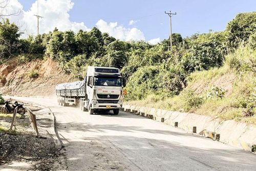 Hơn 1.400 tỷ đồng nâng cấp quốc lộ 15D qua Quảng Trị